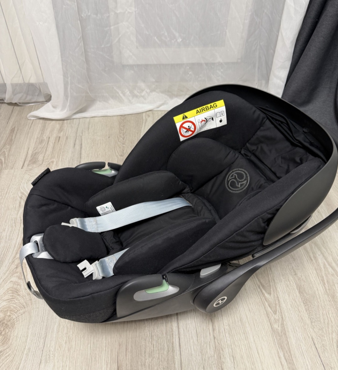 CYBEX Cloud T i-Size Babyschale. Geeignet für Kind
