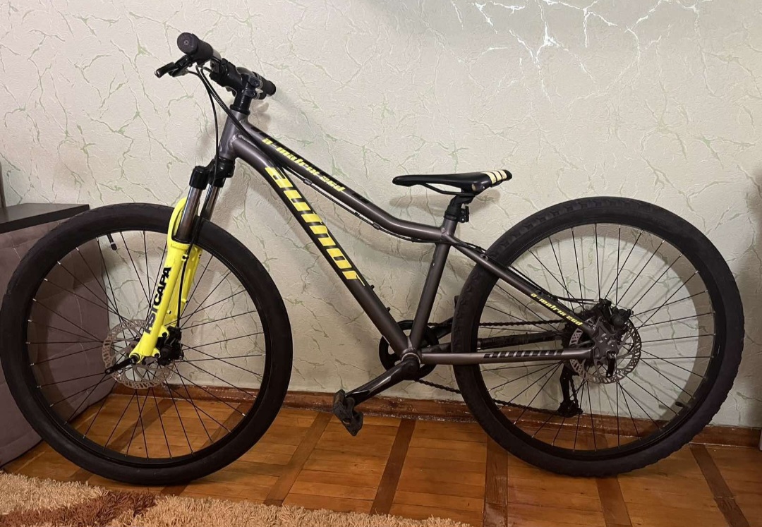 Ich verkaufe ein 26-Zoll-Fahrrad. Das Fahrrad befi
